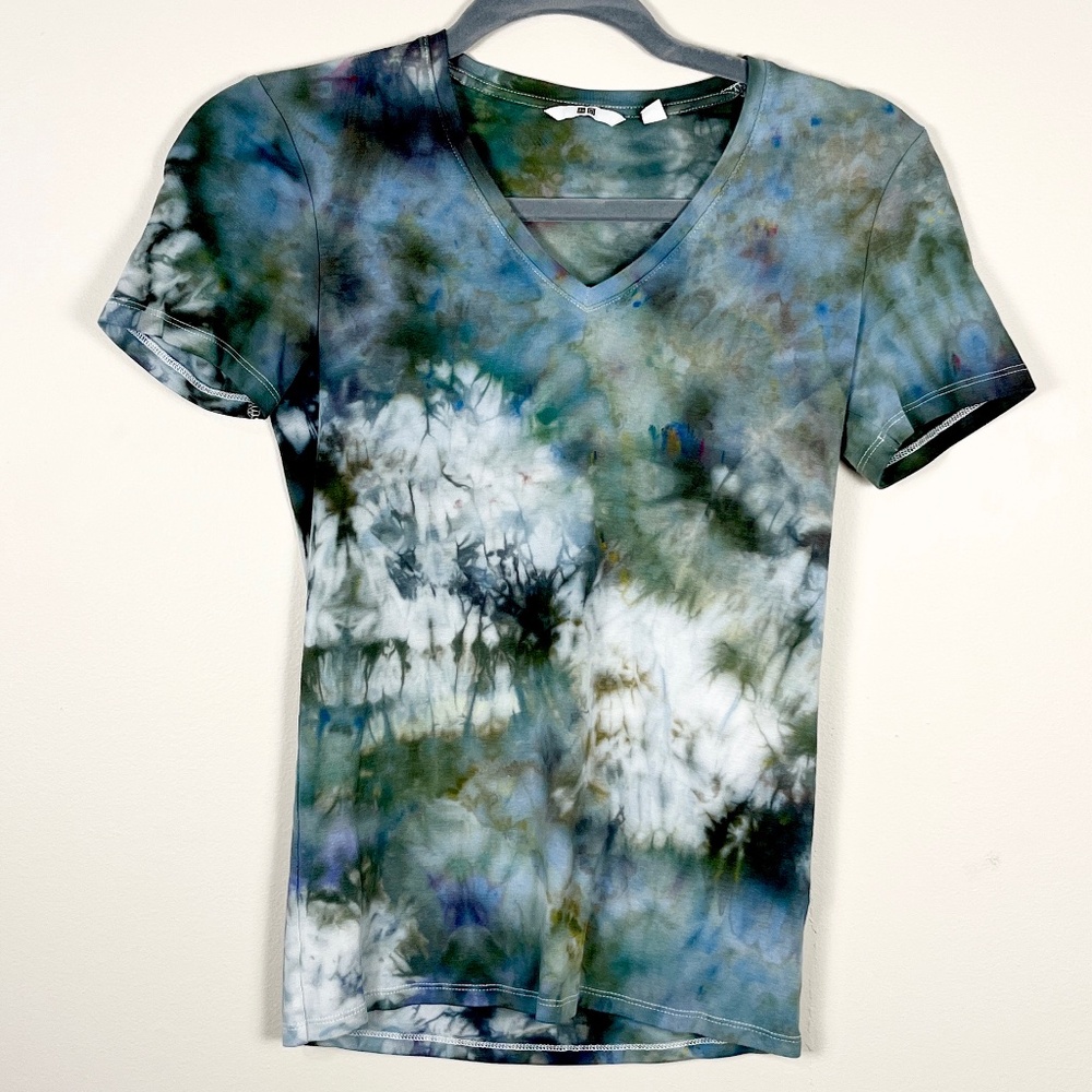 Ice dyed tie dyed upcycled multicolor green V neck cotton  UNIQLO top